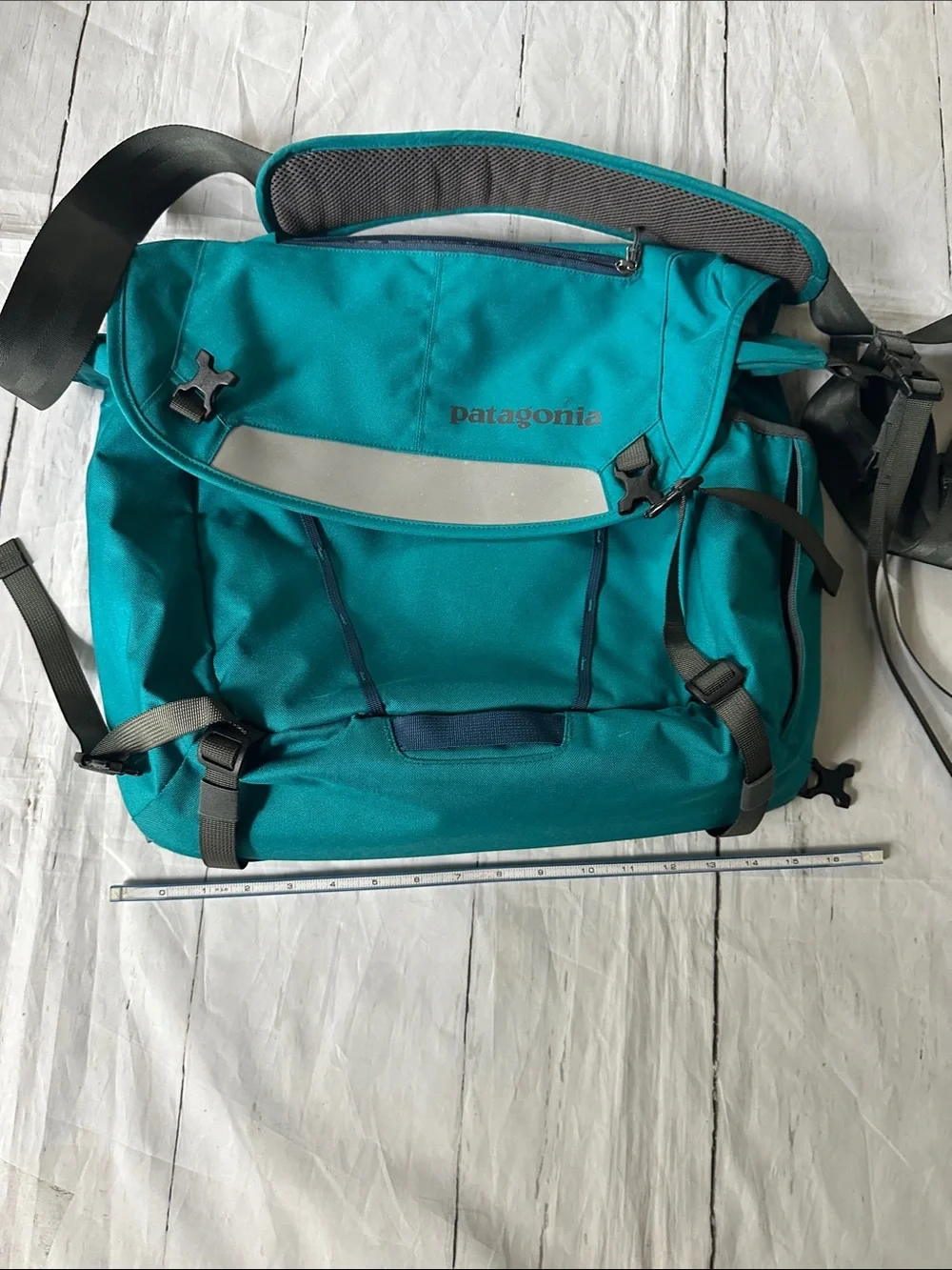 Patagonia Mini Mass Teal and Gray Messenger Bag